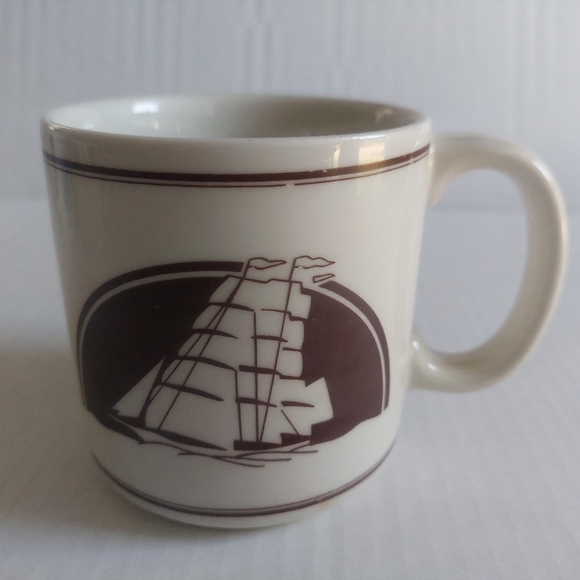 1987 HICKORY FARMS Coffee MUG Sailboat Vintage CUP - Picture 1 of 3